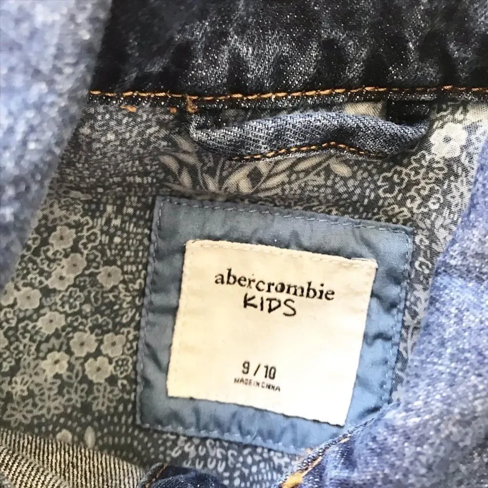 Abercrombie kids distressed denim jacket EUC 9-10Y - Picture 4 of 5